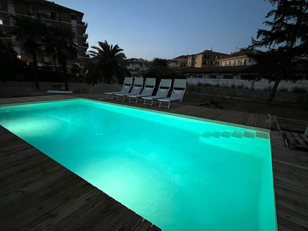 Il Gattino Di Porto - Apt 6 - Monolocale Terrazzo Piscina Imperia Exterior foto