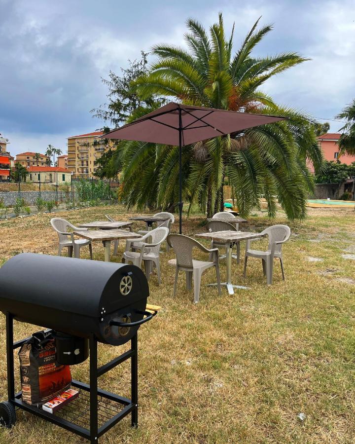 Il Gattino Di Porto - Apt 6 - Monolocale Terrazzo Piscina Imperia Exterior foto