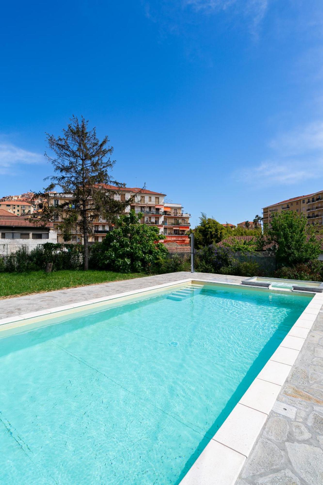 Il Gattino Di Porto - Apt 6 - Monolocale Terrazzo Piscina Imperia Exterior foto